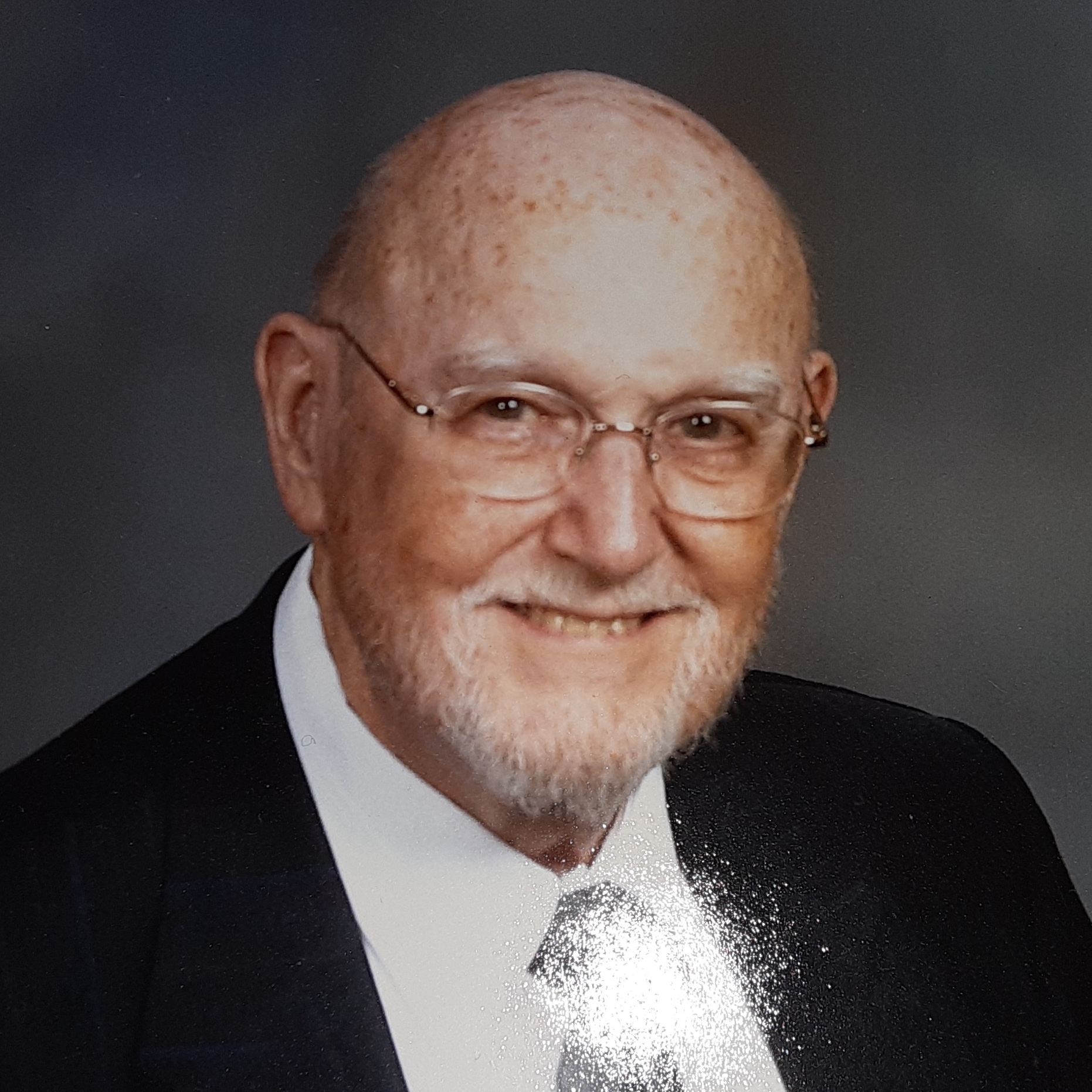 Rev. Wallace E. Miller - Linnemann Funeral Homes